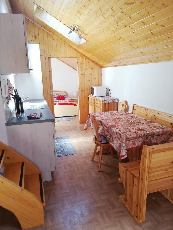 Cesa Pier Sellaronda Dolomiti Apartment Кампитело ди Фаса Екстериор снимка